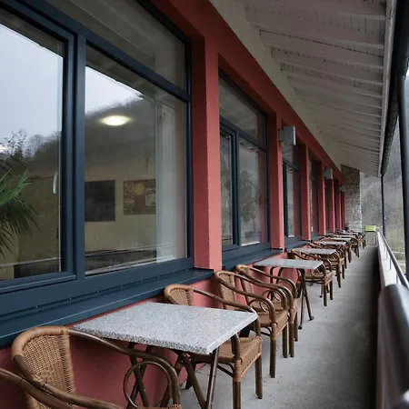 Jugendherberge Bad Urach Hostel *